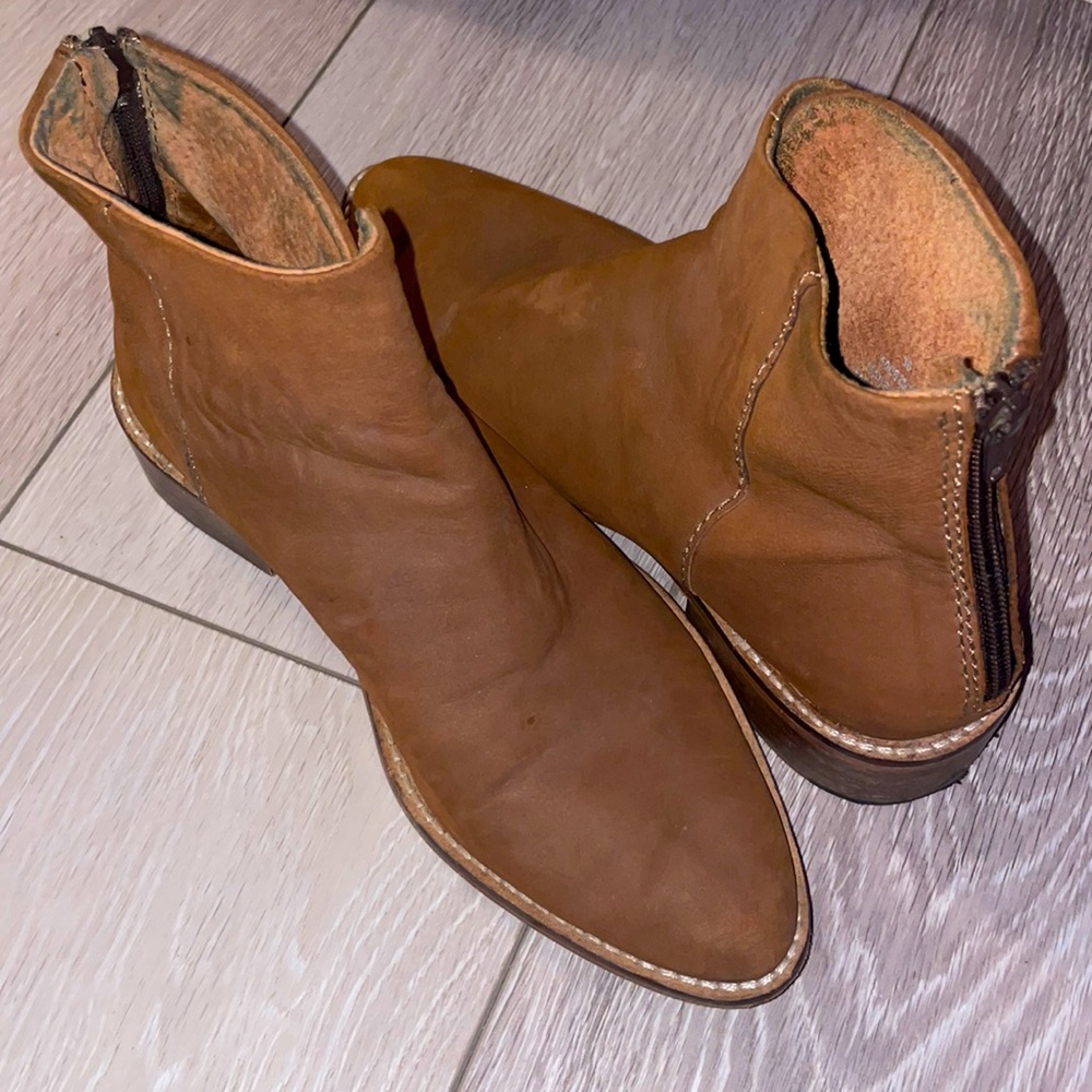 Pre loved free people leather boot